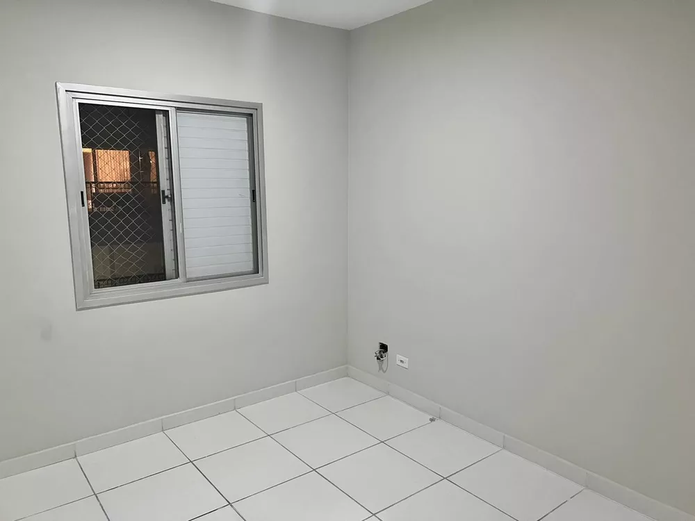 Apartamento à venda com 3 quartos, 80m² - Foto 3