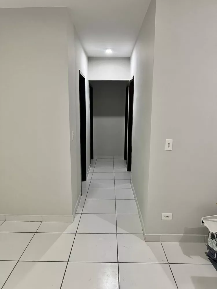 Apartamento à venda com 3 quartos, 80m² - Foto 2