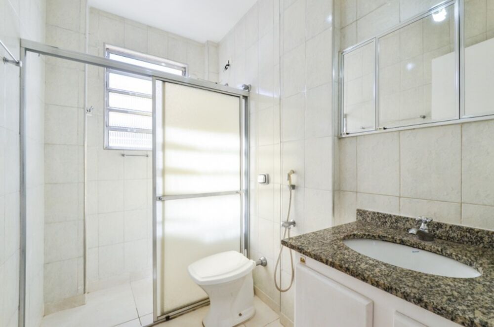 Apartamento à venda com 3 quartos, 74m² - Foto 2