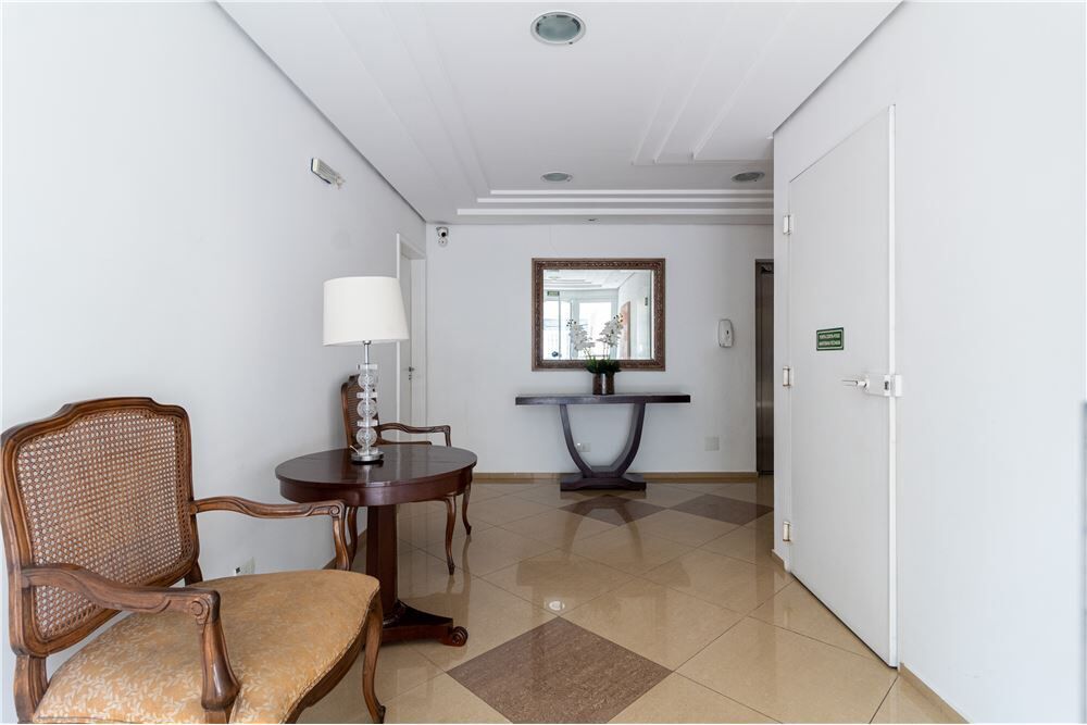 Apartamento à venda com 2 quartos, 63m² - Foto 5