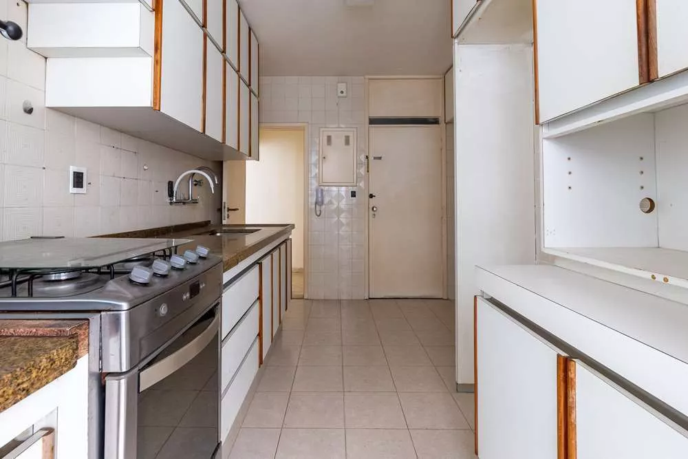 Apartamento à venda com 3 quartos, 101m² - Foto 3