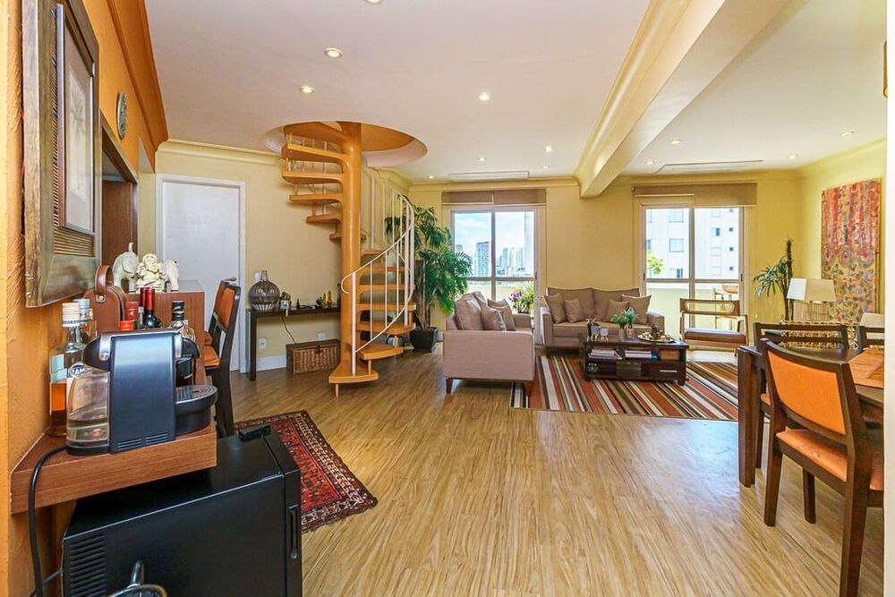 Cobertura, 3 quartos, 231 m² - Foto 1