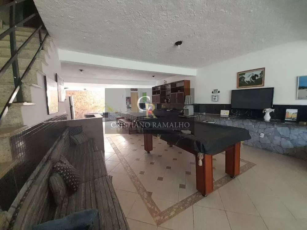 Casa, 8 quartos, 300 m² - Foto 4