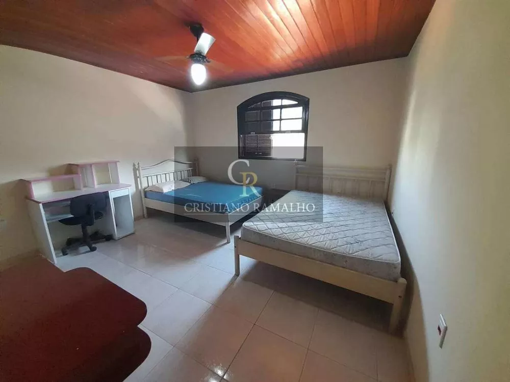 Casa, 8 quartos, 300 m² - Foto 4