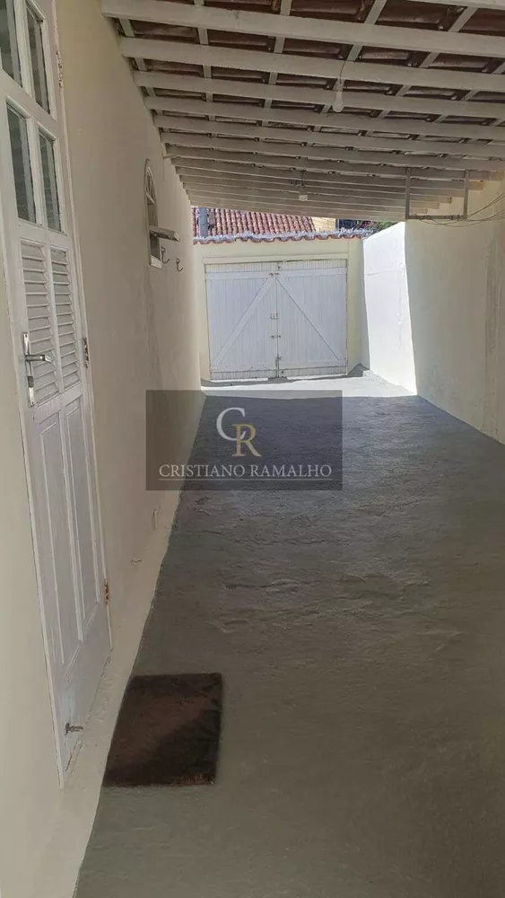 Casa, 6 quartos, 136 m² - Foto 2