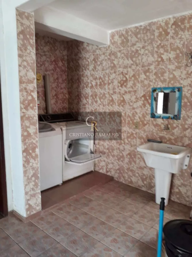 Casa, 5 quartos, 240 m² - Foto 11