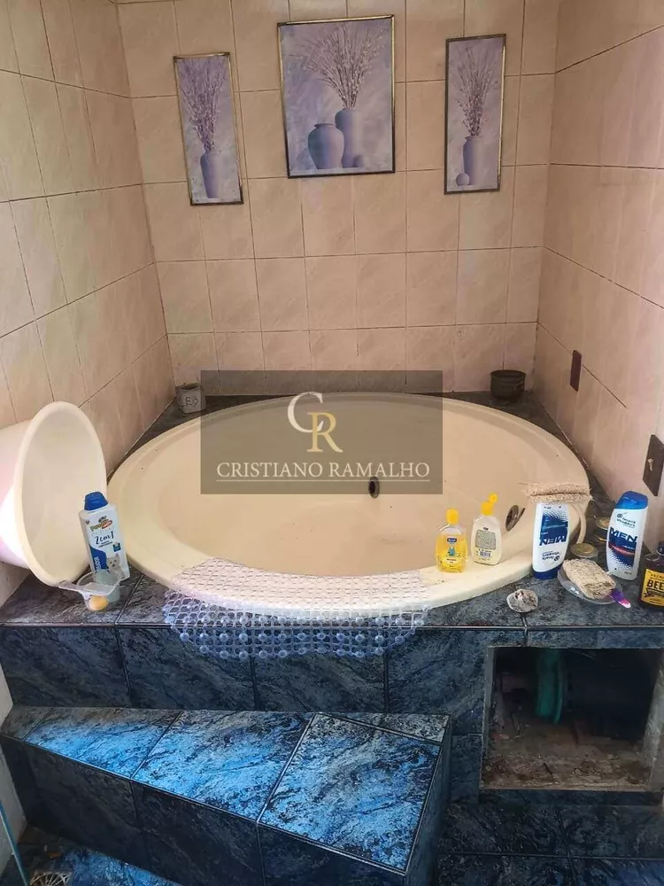 Casa, 5 quartos, 240 m² - Foto 14