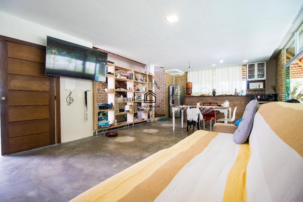 Casa de Condomínio à venda com 6 quartos, 397m² - Foto 4