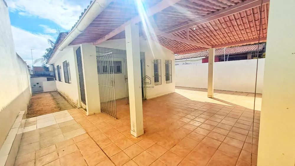 Casa à venda com 3 quartos, 58m² - Foto 4