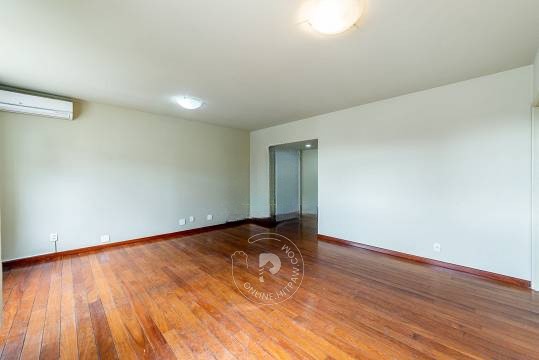 Apartamento à venda com 3 quartos, 113m² - Foto 2