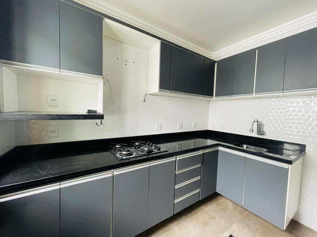 Apartamento à venda com 2 quartos, 69m² - Foto 3