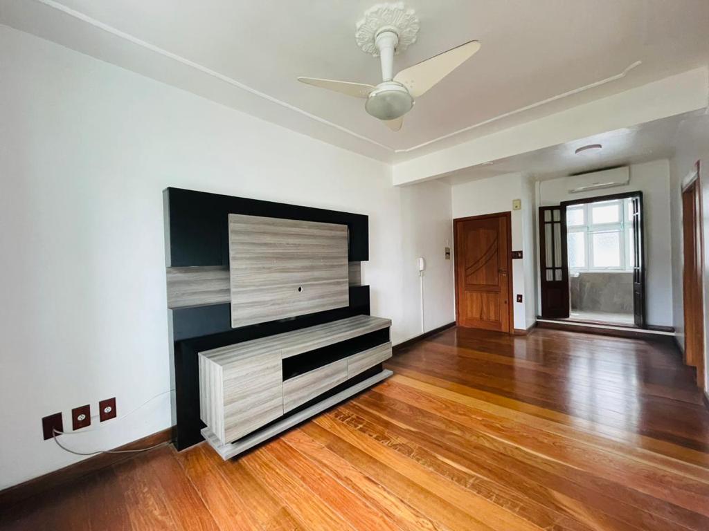 Apartamento à venda com 2 quartos, 69m² - Foto 1