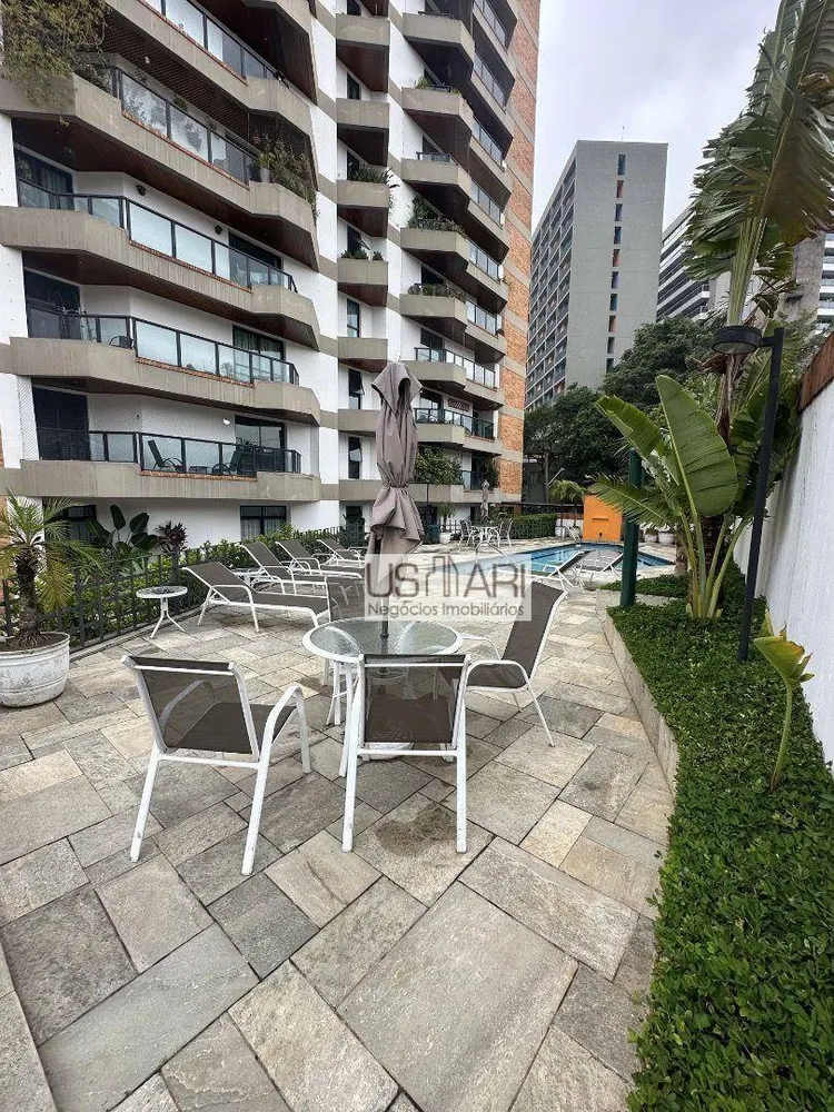 Apartamento, 3 quartos, 137 m² - Foto 1