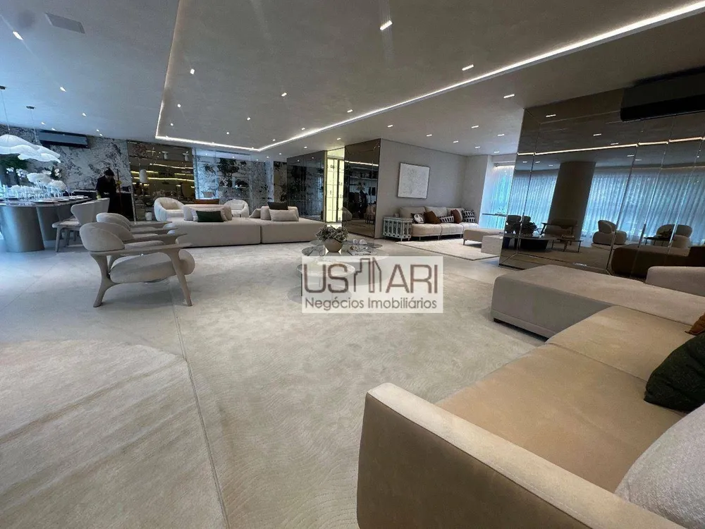 Apartamento, 3 quartos, 277 m² - Foto 1