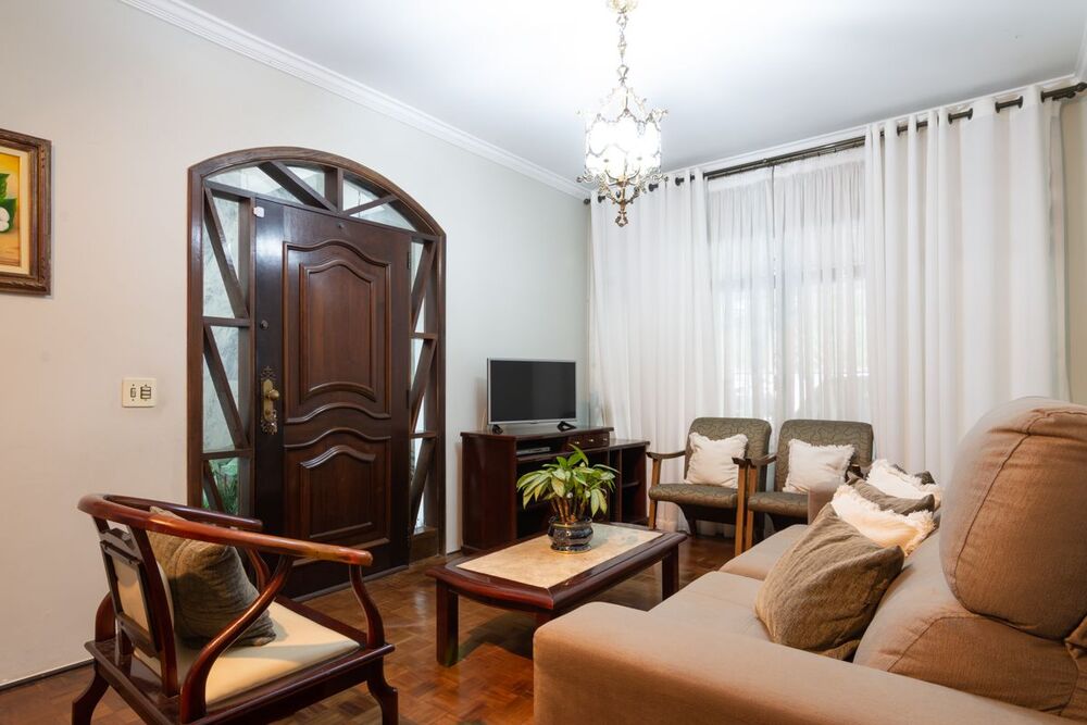 Sobrado à venda com 3 quartos, 190m² - Foto 1