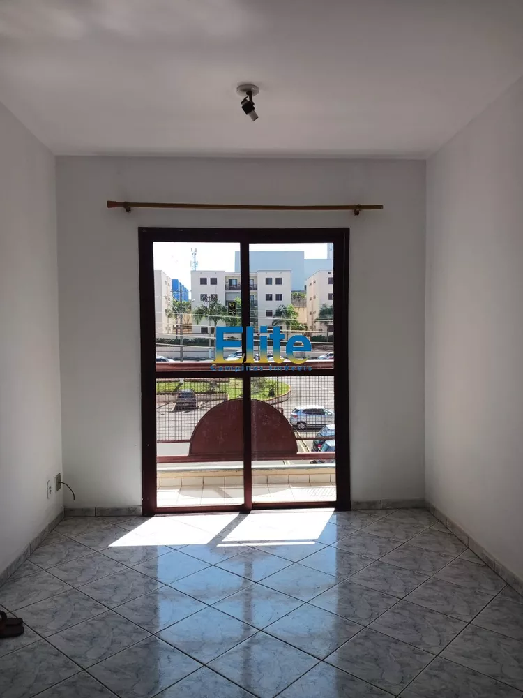 Apartamento à venda com 2 quartos, 62m² - Foto 2