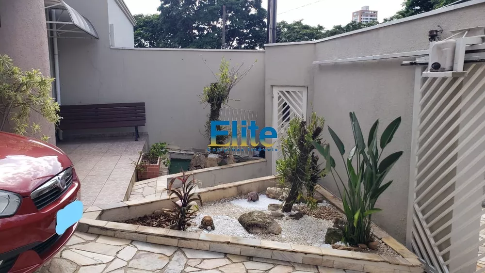 Sobrado à venda com 3 quartos, 300m² - Foto 3