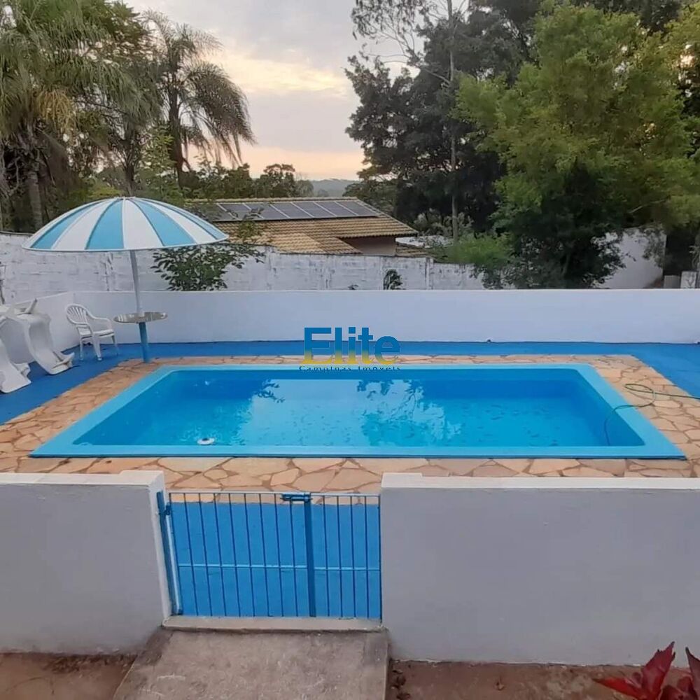 Chácara, 4 quartos, 2054 m² - Foto 1