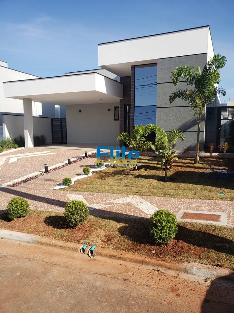 Casa de Condomínio à venda com 3 quartos, 300m² - Foto 1