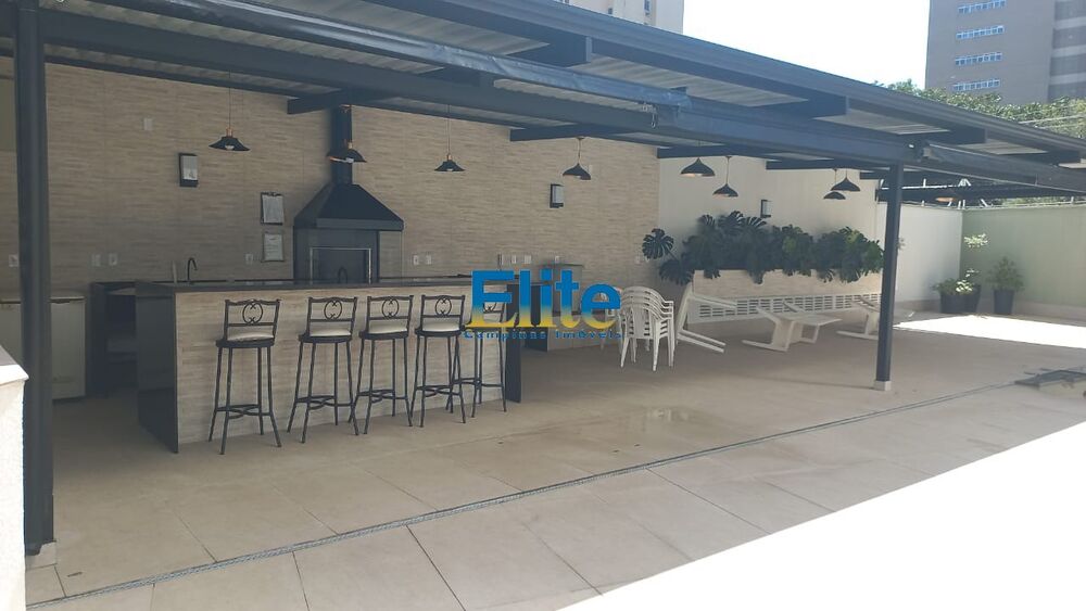 Apartamento para alugar com 4 quartos, 202m² - Foto 3