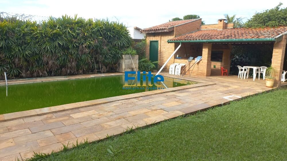 Casa à venda com 3 quartos, 1000m² - Foto 4