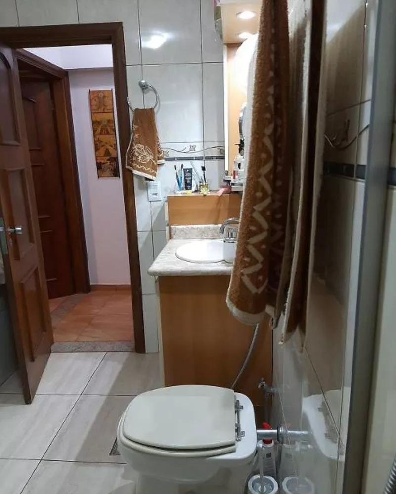 Apartamento à venda com 2 quartos, 75m² - Foto 2