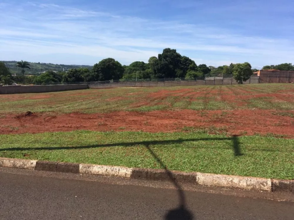 Terreno à venda, 1500m² - Foto 1