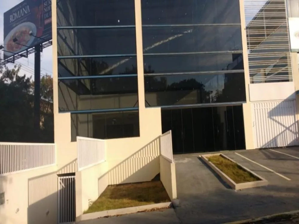 Prédio Inteiro para alugar, 553m² - Foto 1