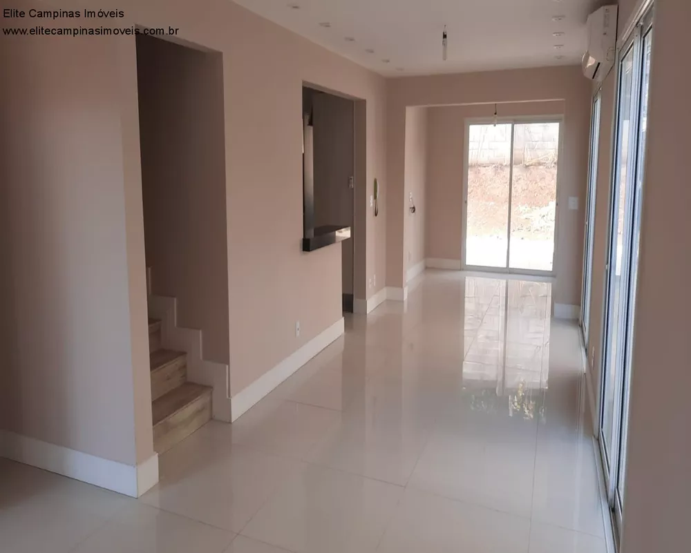 Casa de Condomínio à venda com 3 quartos, 250m² - Foto 3