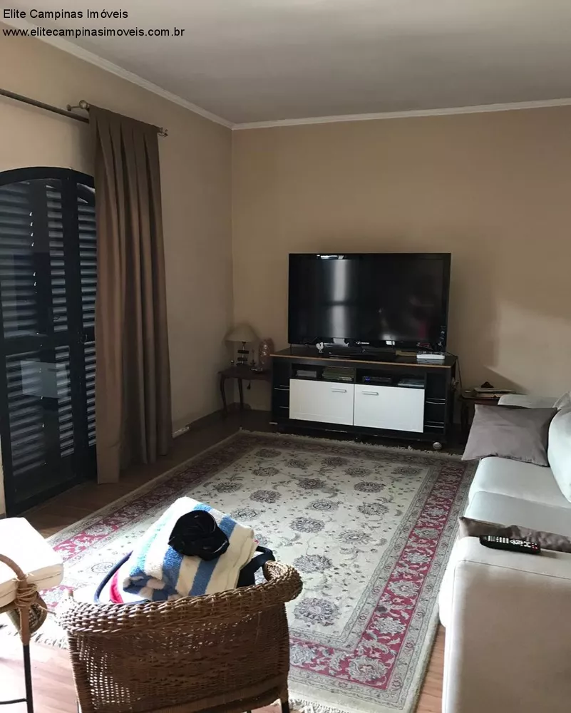 Casa à venda com 3 quartos, 350m² - Foto 1