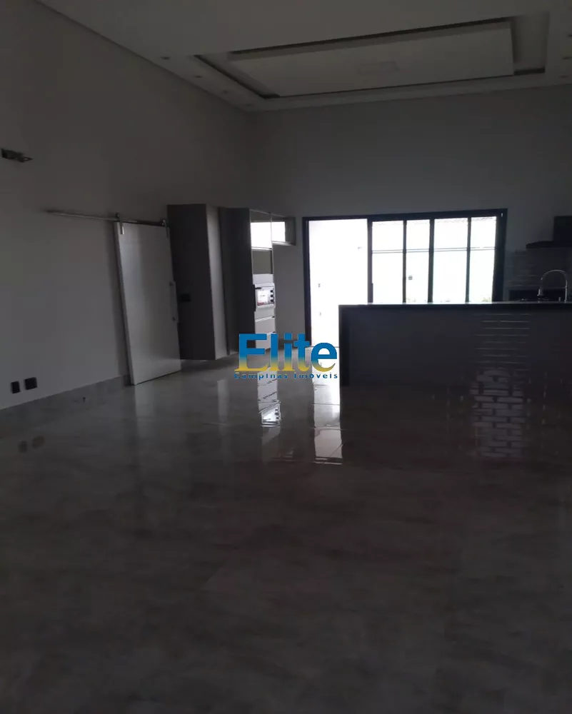 Casa de Condomínio à venda com 3 quartos, 250m² - Foto 2