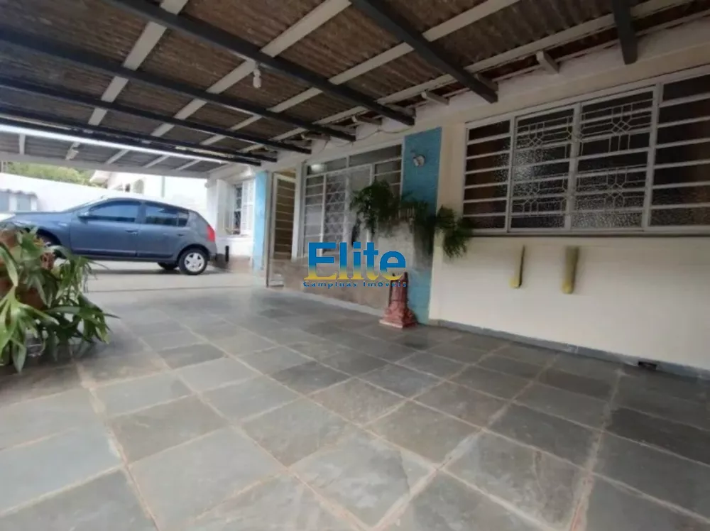 Casa à venda com 3 quartos, 360m² - Foto 1