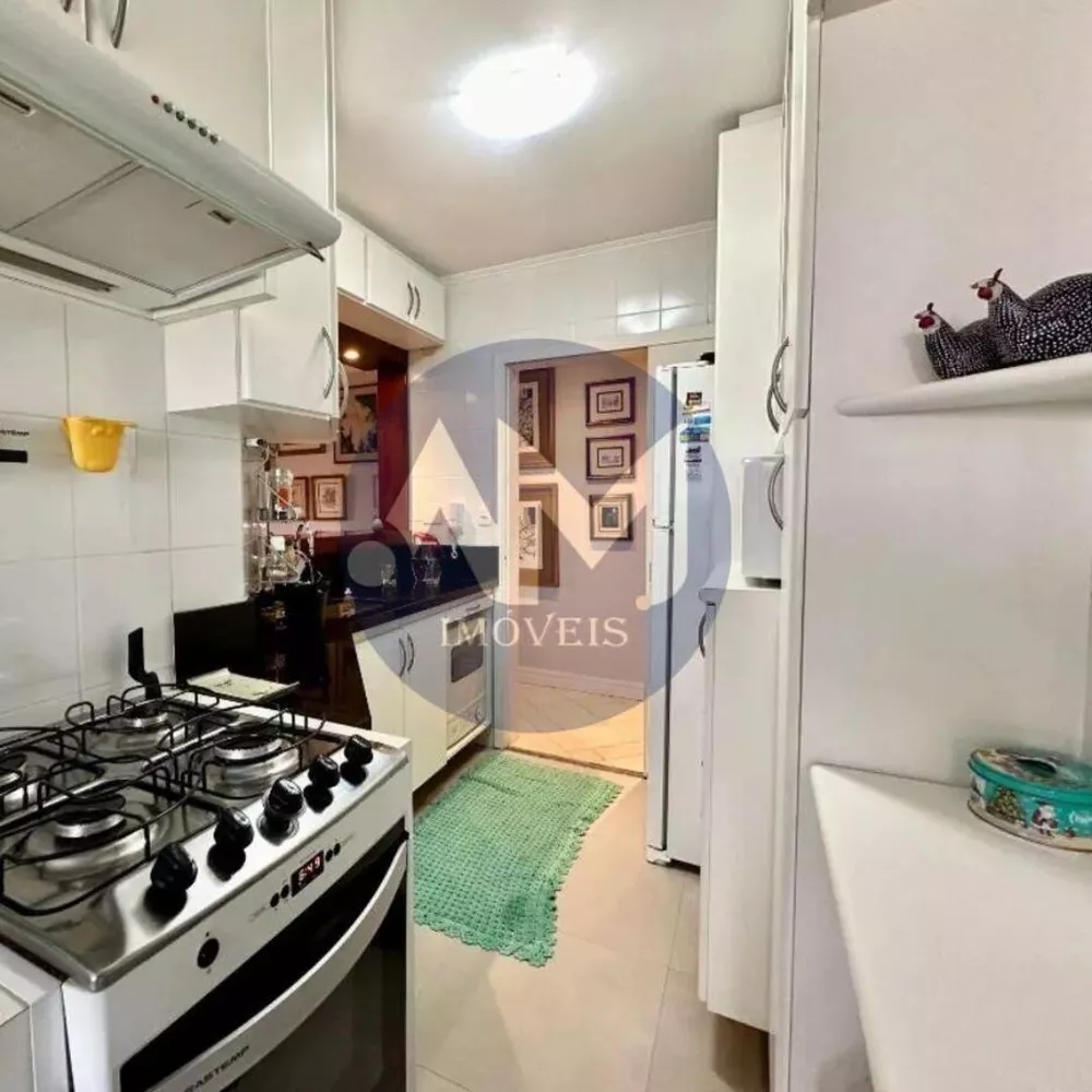 Apartamento à venda com 2 quartos, 75m² - Foto 4