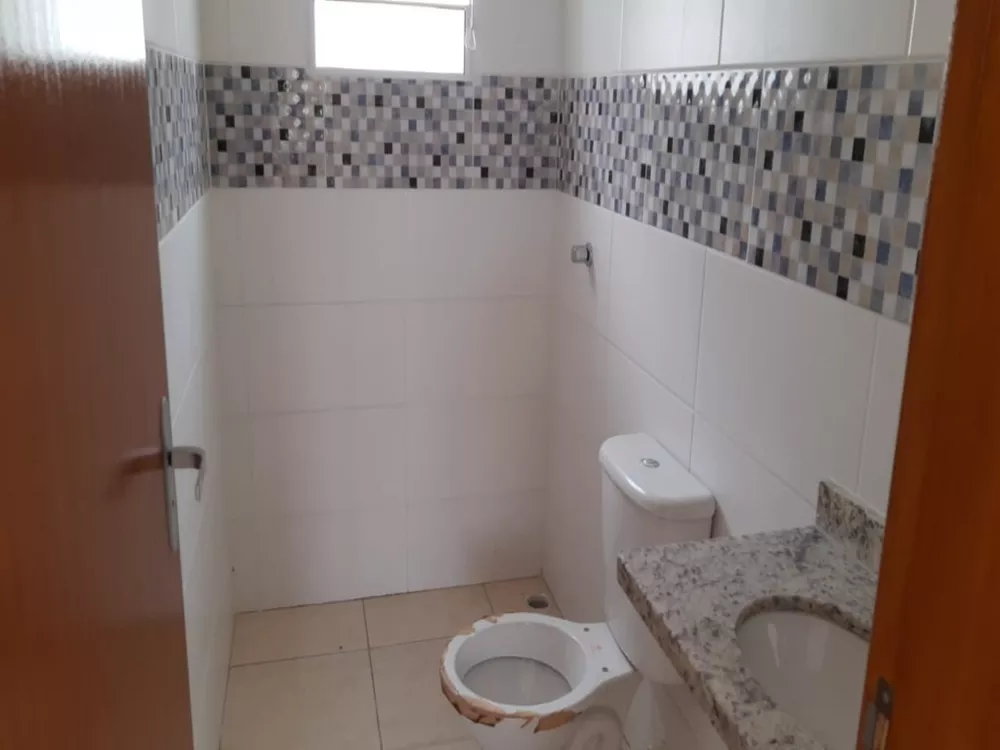 Casa à venda com 3 quartos, 80m² - Foto 8