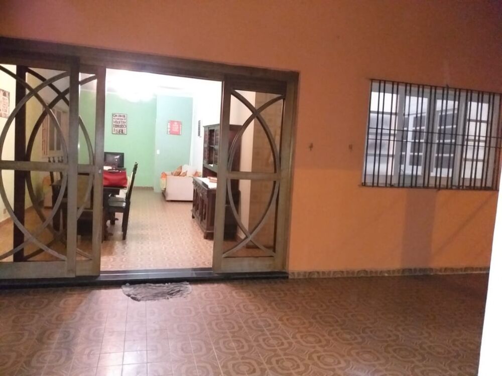 Casa, 3 quartos, 250 m² - Foto 1
