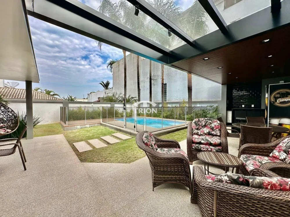 Casa, 3 quartos, 240 m² - Foto 1