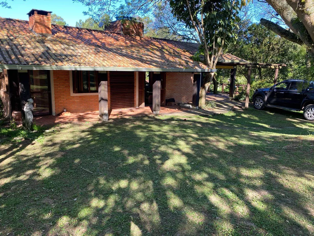 Fazenda à venda com 2 quartos, 3000m² - Foto 2