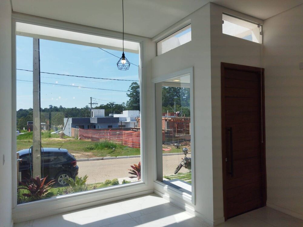 Casa à venda com 3 quartos, 103m² - Foto 4