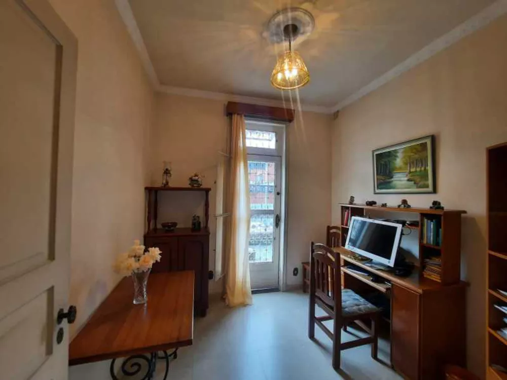 Casa, 6 quartos, 302 m² - Foto 2