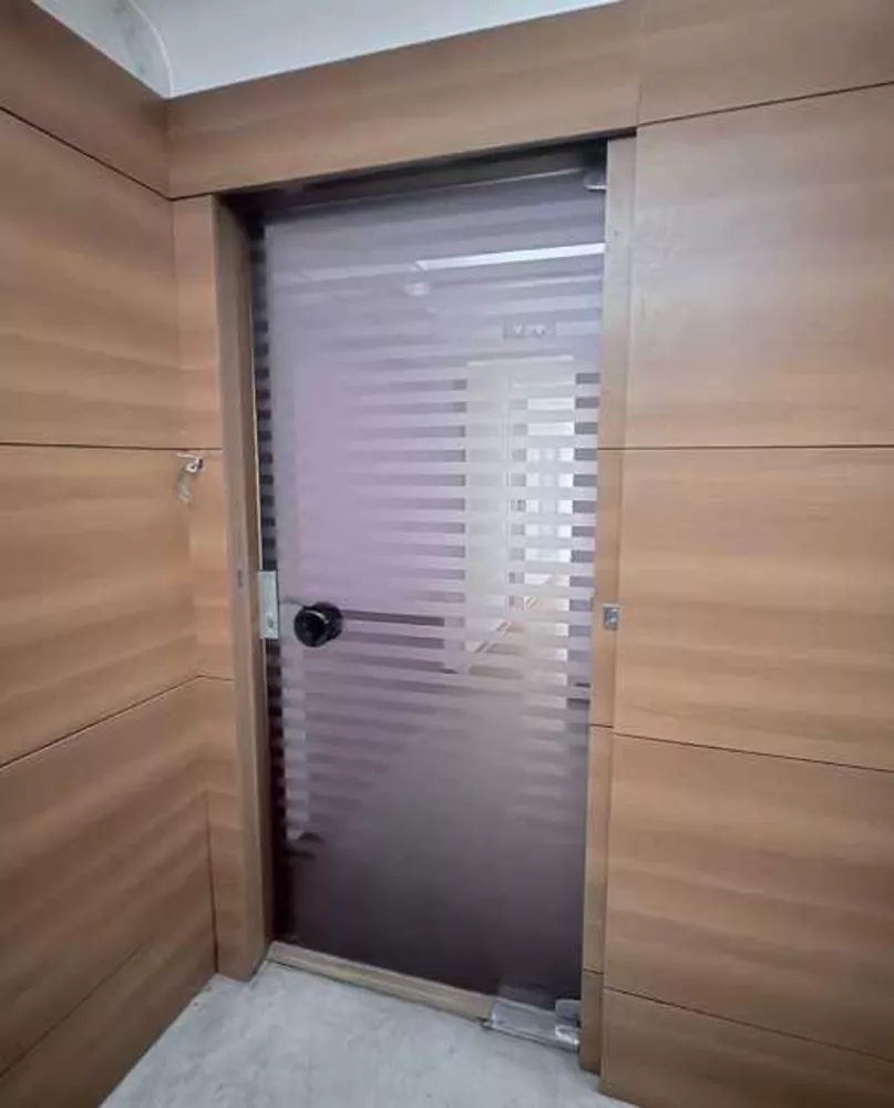 Sala-Conjunto, 212 m² - Foto 1