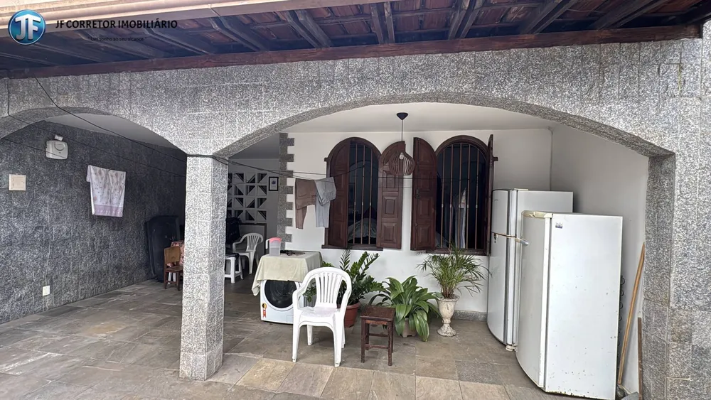 Casa, 3 quartos, 253 m² - Foto 1