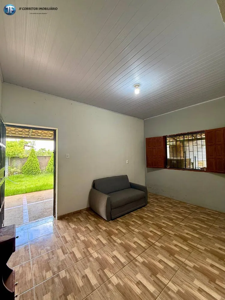 Chácara, 3 quartos, 4000 m² - Foto 1