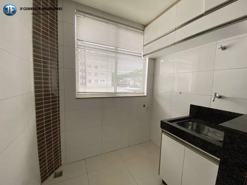 Apartamento à venda com 2 quartos, 70m² - Foto 4