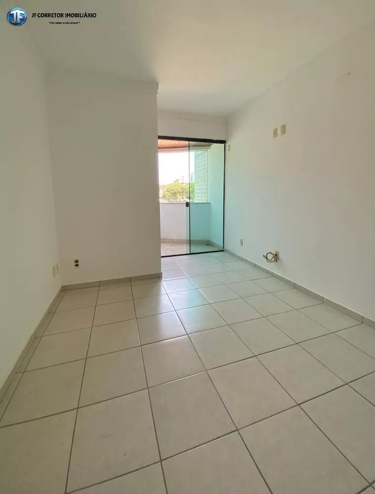 Apartamento à venda com 2 quartos, 70m² - Foto 4