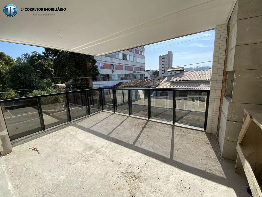 Apartamento à venda com 3 quartos, 157m² - Foto 4