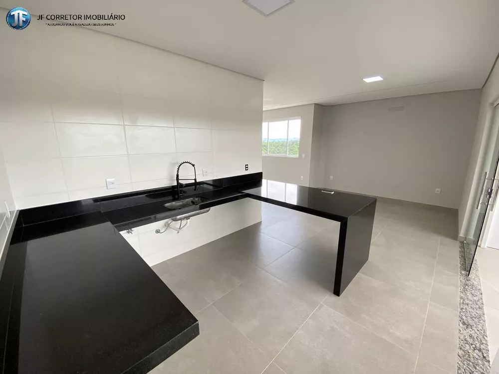 Apartamento à venda com 3 quartos, 190m² - Foto 4