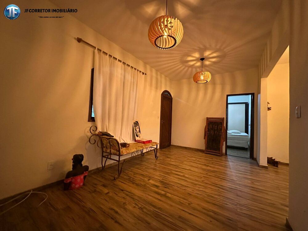 Sítio à venda com 4 quartos, 200m² - Foto 1