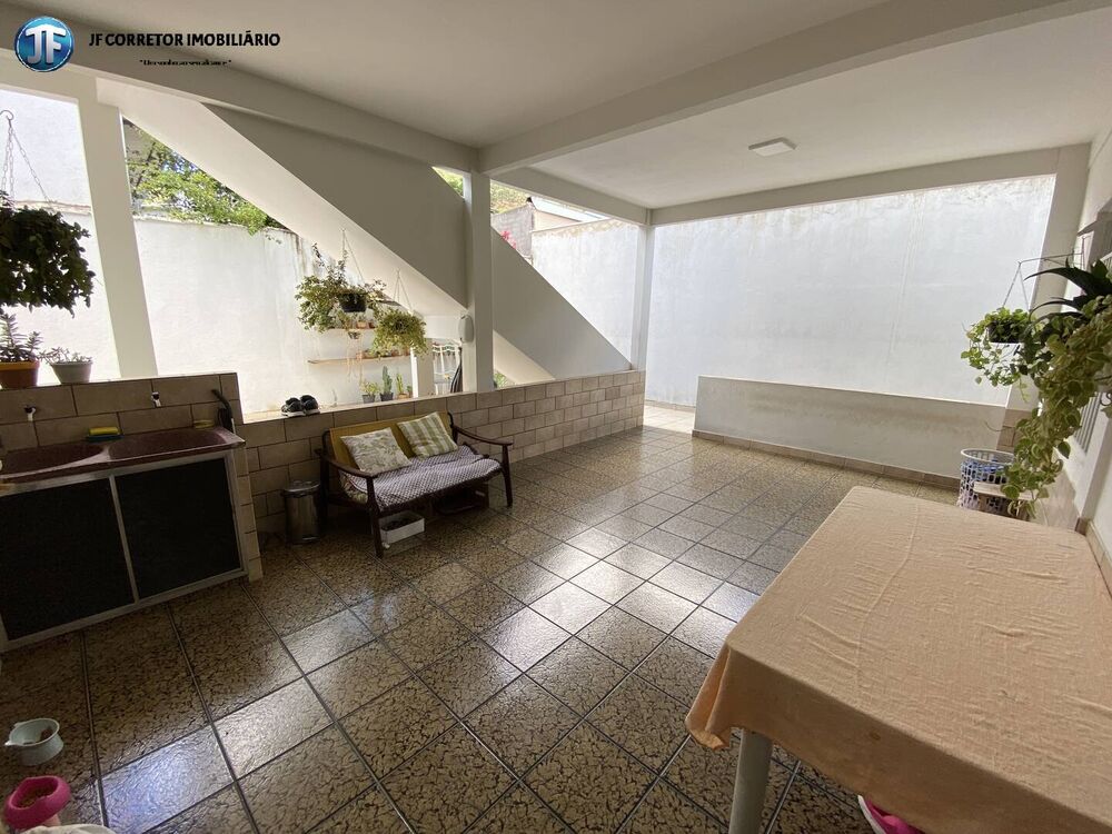 Casa à venda com 3 quartos, 155m² - Foto 3
