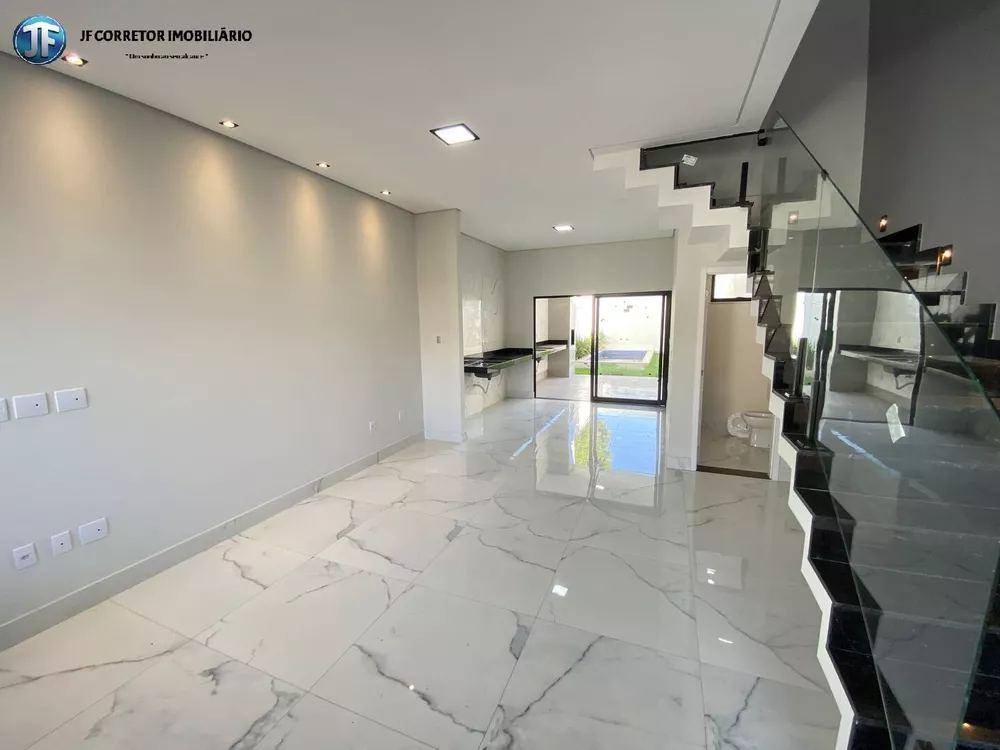 Casa à venda com 3 quartos, 152m² - Foto 3