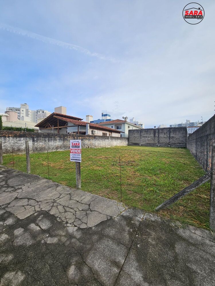 Terreno à venda, 300m² - Foto 1